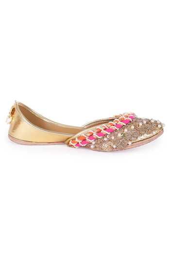 5elements Gold Bead And Sequin Embellished Juttis Online at Aza Fashions 5elements_Gold Bead And Sequin Embellished Juttis _Online_at_Aza_Fashions