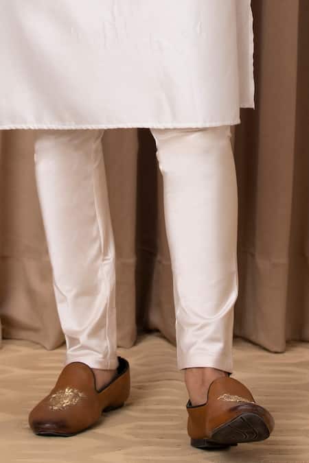 Ankit V Kapoor Pink Cotton, Silk Embroidery, Sequins Bundi And Kurta Set Online at Aza Fashions Ankit V Kapoor_Pink Cotton, Silk Embroidery, Sequins Bundi And Kurta Set _Online_at_Aza_Fashions