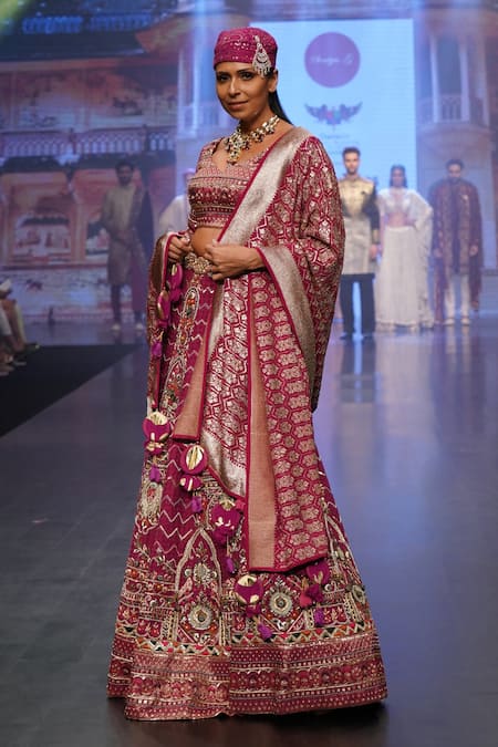 Shop_Soniya G_Coral Pure Silk Blend Aari Work, V Neck Embroidered Bridal Lehenga Set _Online_at_Aza_Fashions