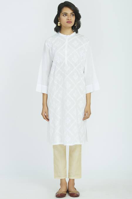 Rajesh Pratap Singh White Embroidered Kurta Online at Aza Fashions Rajesh Pratap Singh_White Embroidered Kurta_Online_at_Aza_Fashions