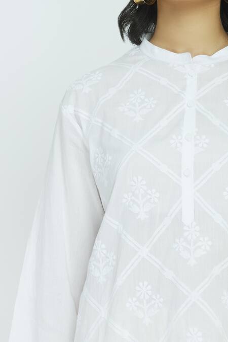 Buy Rajesh Pratap Singh White Embroidered Kurta Online at Aza Fashions Buy_Rajesh Pratap Singh_White Embroidered Kurta_Online_at_Aza_Fashions