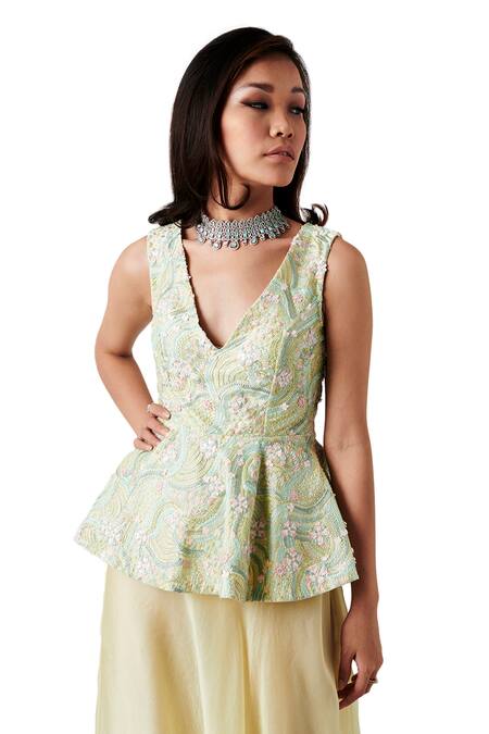 Buy_Amaare_Yellow Taffeta Embroidery V Neck Embellished Lehenga Set _Online_at_Aza_Fashions