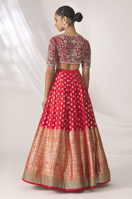 Shop Jayanti Reddy Red Banarasi Lehenga Set at Aza Fashions Shop_Jayanti Reddy_Red Banarasi Lehenga Set _at_Aza_Fashions