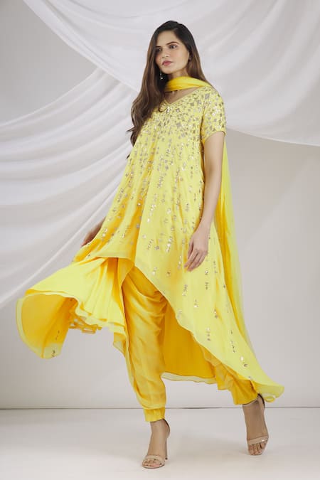 VARUN NIDHIKA Yellow Embroidered Kurta And Dhoti Pant Set