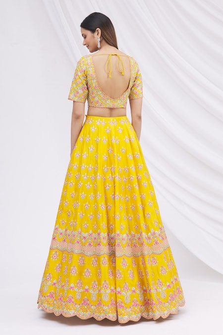 Aneesh Agarwaal Silk Embroidered Bridal Lehenga Set 