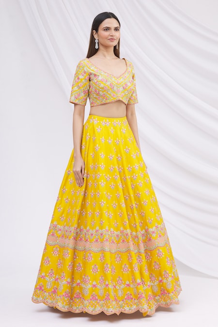 Aneesh Agarwaal_Yellow Silk, Organza V Neck Embroidered Bridal Lehenga Set _Online_at_Aza_Fashions