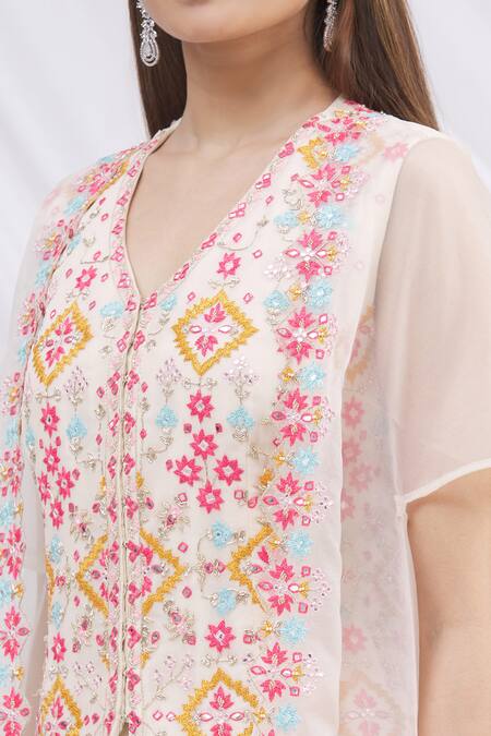 Aneesh Agarwaal Beige Organza, Georgette Top V Neck Embroidered Cape Lehenga Set at Aza Fashions Aneesh Agarwaal_Beige Organza, Georgette Top V Neck Embroidered Cape Lehenga Set _at_Aza_Fashions