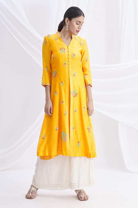 Buy_Nachiket Barve_Yellow Chanderi Silk Mandarin Collar Kurta_Online_at_Aza_Fashions