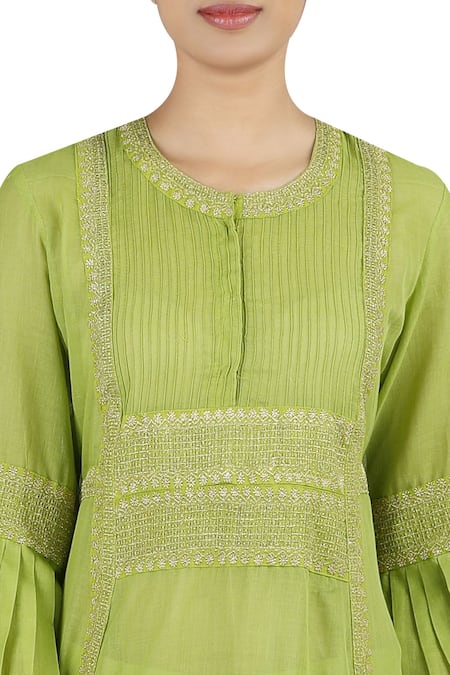 Latha Puttanna_Green Chanderi Zari Work Round Neck Flared Cutout Back Kurta With Pant _Online_at_Aza_Fashions