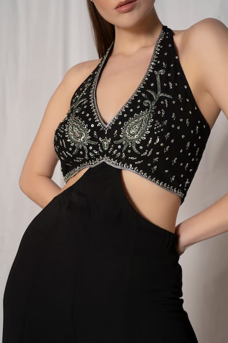 Amrta By Guneet Kondal_Black Viscose Beads, Sequins Plunge Neck Floral Embroidered Jumpsuit _at_Aza_Fashions
