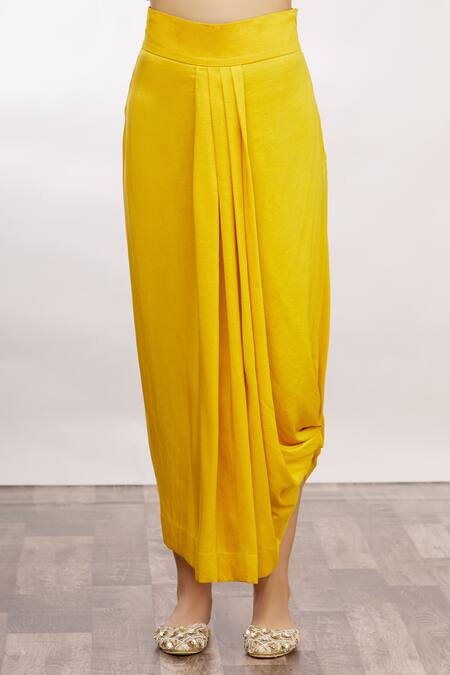 Shop Anamika Khanna Yellow V Neck Kaftan Kurta And Draped Skirt Set Online at Aza Fashions Shop_Anamika Khanna_Yellow V Neck Kaftan Kurta And Draped Skirt Set _Online_at_Aza_Fashions