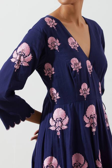 Shop_Label Earthen_Blue Cotton Mul Floral V Neck Neel Phool Angrakha And Pant Set _Online_at_Aza_Fashions