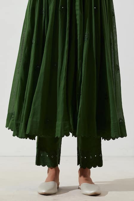 Buy Label Earthen Green Cotton Mul Mirror Work, Resham Round Gathered Kurta And Pant Set Online at Aza Fashions Buy_Label Earthen_Green Cotton Mul Mirror Work, Resham Round Gathered Kurta And Pant Set _Online_at_Aza_Fashions