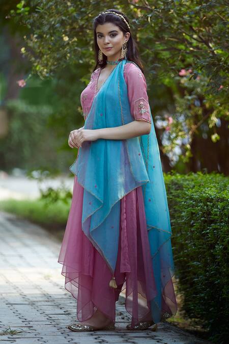 Buy_Mandira Wirk - Indian_Pink Organza, Chanderi V Neck Asymmetric Kurta Set _Online_at_Aza_Fashions