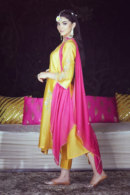 Buy Mandira Wirk - Indian Yellow Chanderi V Neck Kurta Set Online at Aza Fashions Buy_Mandira Wirk - Indian_Yellow Chanderi V Neck Kurta Set _Online_at_Aza_Fashions
