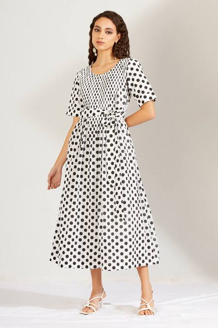 Buy Label Earthen White Cotton Mal U Neck Polka Dot Print Dress Online at Aza Fashions Buy_Label Earthen_White Cotton Mal U Neck Polka Dot Print Dress _Online_at_Aza_Fashions