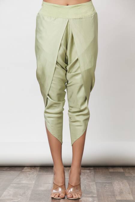 Jayanti Reddy_Green Floral Round Flared Sleeve Anarkali Set _at_Aza_Fashions