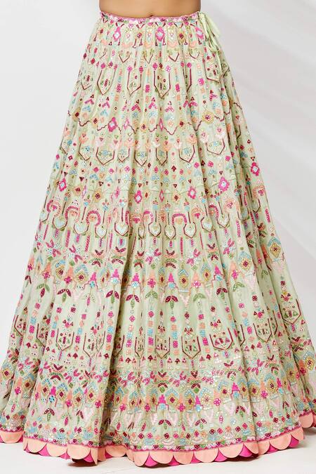 Tamanna Punjabi Kapoor_Green V Neck Embroidered Bridal Lehenga Set _at_Aza_Fashions