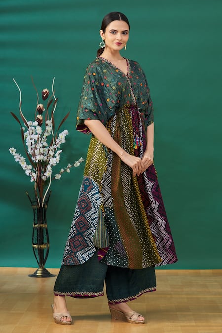 Sunira Designs_Multi Color Embroidered Floral V Neck Printed Kaftan Kurta _Online_at_Aza_Fashions