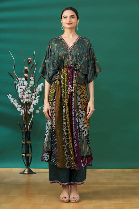 Buy_Sunira Designs_Multi Color Embroidered Floral V Neck Printed Kaftan Kurta _Online_at_Aza_Fashions