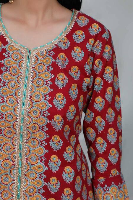 Shop_Abbaran_Red Cotton Cambric Dupatta Chiffon Round Block Print Kurta Gharara Set _Online_at_Aza_Fashions