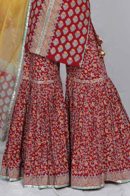 Abbaran_Red Cotton Cambric Dupatta Chiffon Round Block Print Kurta Gharara Set _at_Aza_Fashions