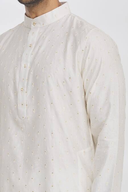 Shop Aham-Vayam White Cotton Sequin And Thread Kurta & Pant Set Online at Aza Fashions Shop_Aham-Vayam_White Cotton Sequin And Thread Kurta & Pant Set _Online_at_Aza_Fashions