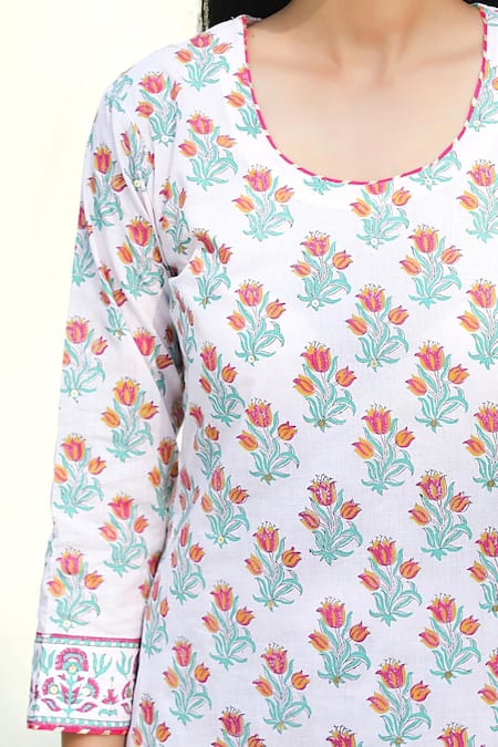 Shop_Abbaran_Pink Cotton Mul Dupatta Chiffon Round Hand Block Print Kurta Set _Online_at_Aza_Fashions