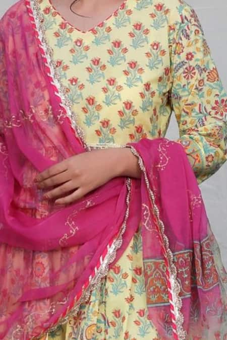 Abbaran_Yellow Cotton Cambric Dupatta Chiffon Round Block Print Kurta Gharara Set _Online_at_Aza_Fashions