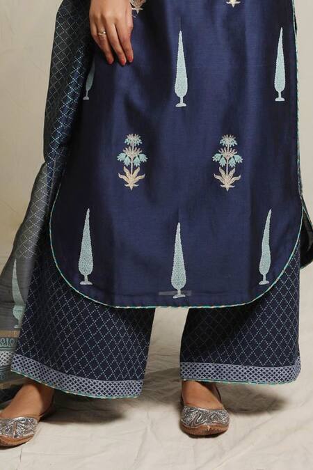 Abbaran_Blue Chanderi Round Block Print Kurta Set _at_Aza_Fashions