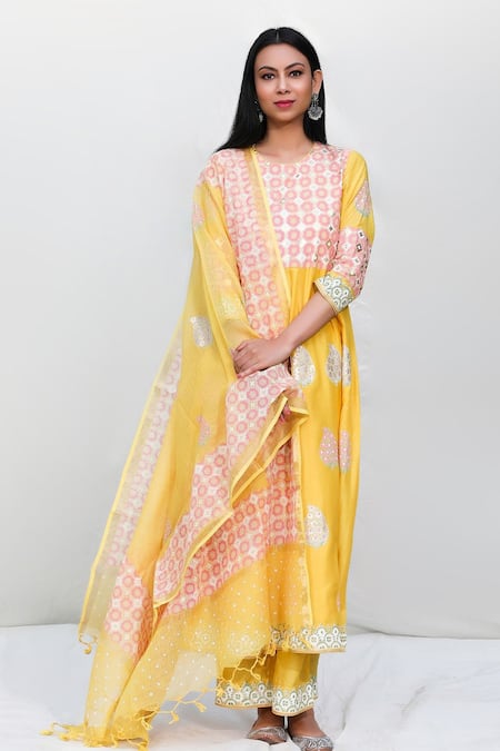 Abbaran_Yellow Cotton Silk Dupatta Handloom Kota Round Foil Block Print Anarkali Set _Online_at_Aza_Fashions