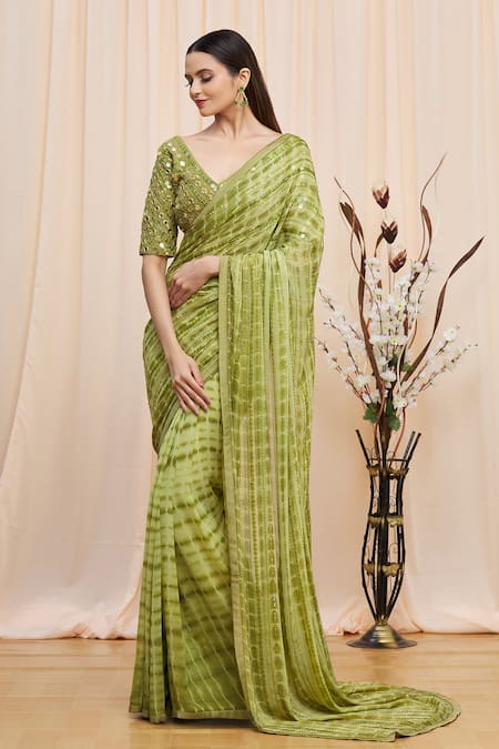 Yoshita Couture Green V Neck Verdaria Tie Dye Saree With Blouse Online at Aza Fashions Yoshita Couture_Green V Neck Verdaria Tie Dye Saree With Blouse _Online_at_Aza_Fashions