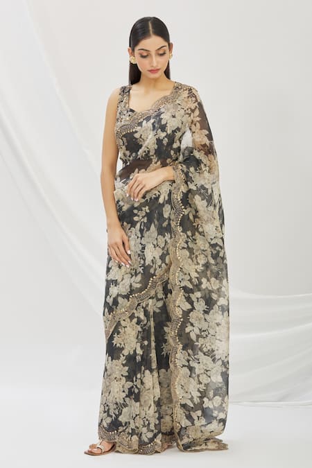 Astha Narang Grey And Embellishment Floral V Neck Saree With Blouse  