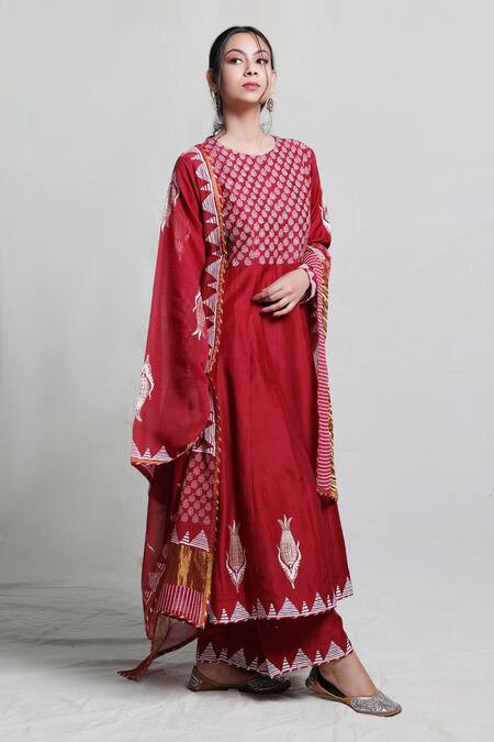 Abbaran_Red Cotton Silk Dupatta Handloom Chanderi Round Foil Block Print Anarkali Set _Online_at_Aza_Fashions