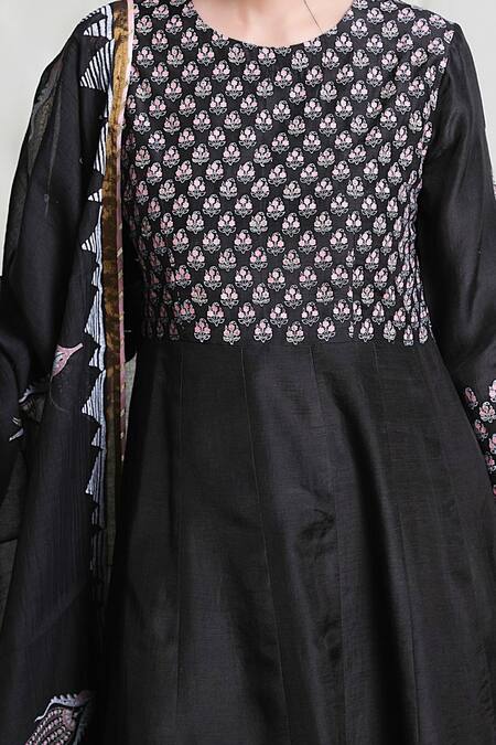 Abbaran_Black Cotton Silk Dupatta Handloom Chanderi Foil Block Print Anarkali Set _at_Aza_Fashions