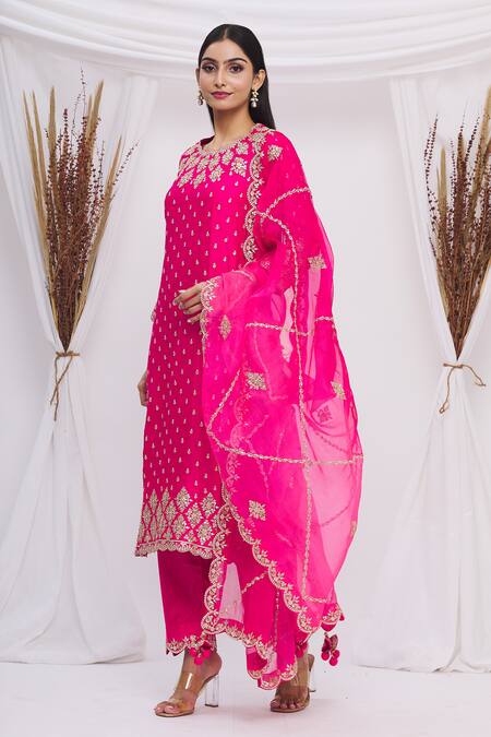 Surbhi Shah_Red Spun Silk Floral Motifs Scallop Neck Embroidered Kurta Set _Online_at_Aza_Fashions