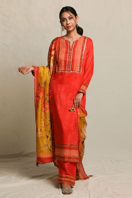 Abbaran Straight Kurta Set 