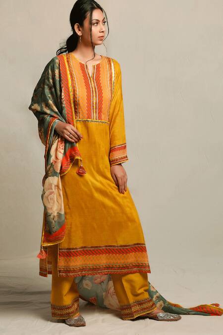 Abbaran Yellow Cotton Silk Round Straight Kurta Set Online at Aza Fashions Abbaran_Yellow Cotton Silk Round Straight Kurta Set _Online_at_Aza_Fashions