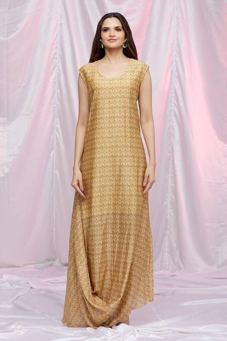 Shop Petticoat Lane By Divya Yellow Organza, Chanderi Floral Motifs Cape Open, Kurta Cowl Drape With Online at Aza Fashions Shop_Petticoat Lane By Divya_Yellow Organza, Chanderi Floral Motifs Cape Open, Kurta Cowl Drape With _Online_at_Aza_Fashions