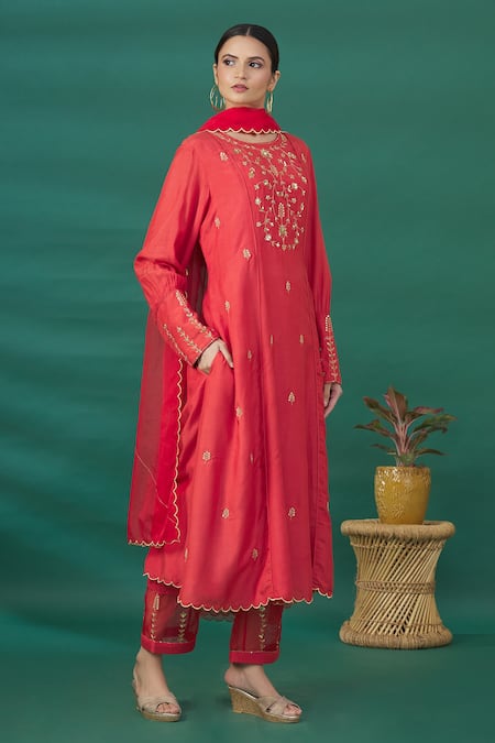 Asaga Embroidered Flared Kurta Pant Set 