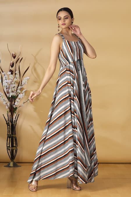 Striped Organza Simple Wedding Dresses with Wide Straps VW1447 – Viniodress