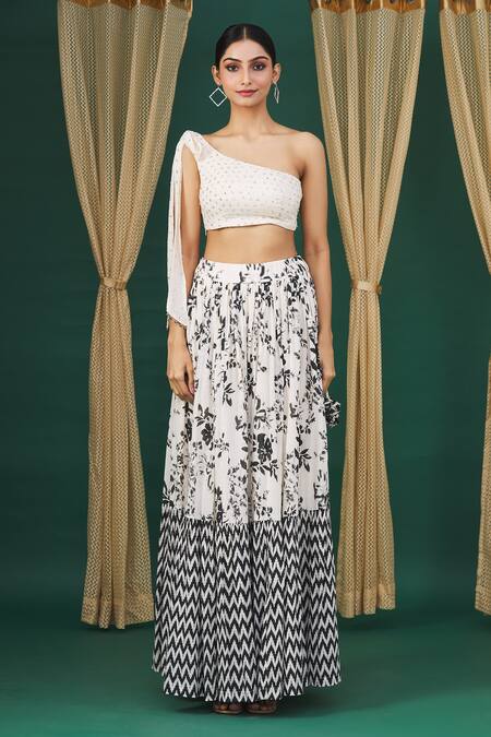 Yogita Kadam_White Printed Floral Motifs Asymmetric Lehenga Set_Online_at_Aza_Fashions