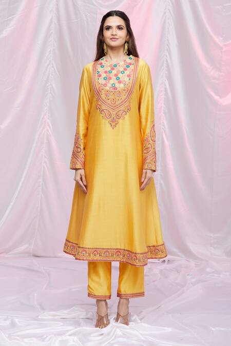 Petticoat Lane By Divya_Yellow Organza, Chanderi Floral Motifs, Mirror Work Round Embroidered Kurta Set _at_Aza_Fashions