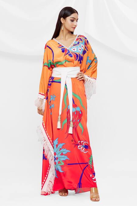 Buy Pria Kataria Puri Coral Crepe V Neck Pattern Kaftan Online at Aza Fashions Buy_Pria Kataria Puri_Coral Crepe V Neck Pattern Kaftan _Online_at_Aza_Fashions