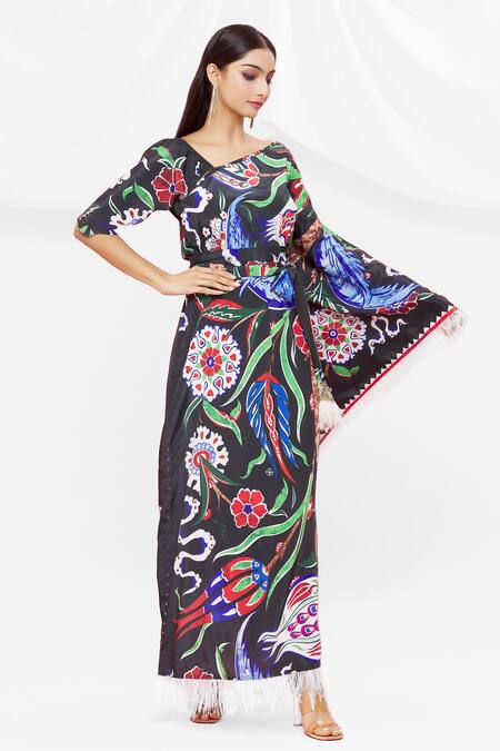 Pria Kataria Puri Black Crepe Embellished Floral Asymmetric Pattern Kaftan Online at Aza Fashions Pria Kataria Puri_Black Crepe Embellished Floral Asymmetric Pattern Kaftan _Online_at_Aza_Fashions