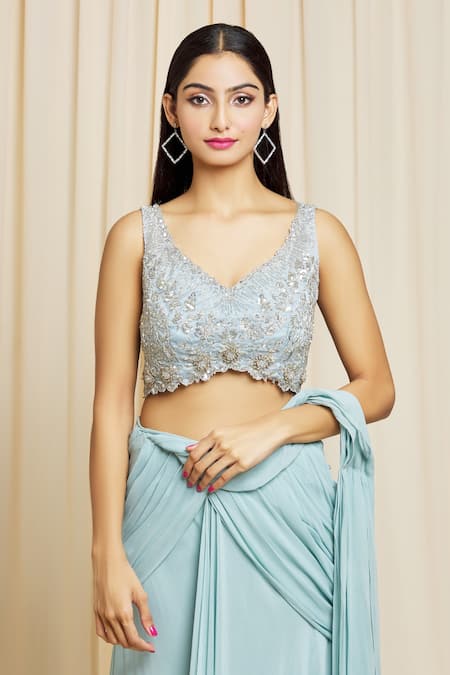 Izzumi Mehta Blue Georgette Floral V Neck Hand Embroidered Pre-stitched Saree With Blouse at Aza Fashions Izzumi Mehta_Blue Georgette Floral V Neck Hand Embroidered Pre-stitched Saree With Blouse _at_Aza_Fashions