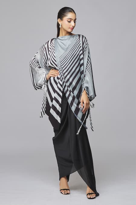 Amit Aggarwal_Black Chiffon Striped Straight Asymmetric Top _Online_at_Aza_Fashions