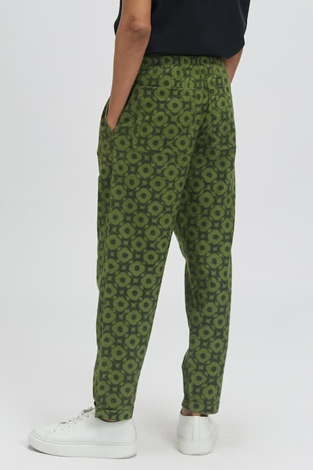 Shop Terra Luna Green 100% Organic Handloom Oxford Cotton Moon Bloom Idle Print Pant at Aza Fashions Shop_Terra Luna_Green 100% Organic Handloom Oxford Cotton Moon Bloom Idle Print Pant _at_Aza_Fashions