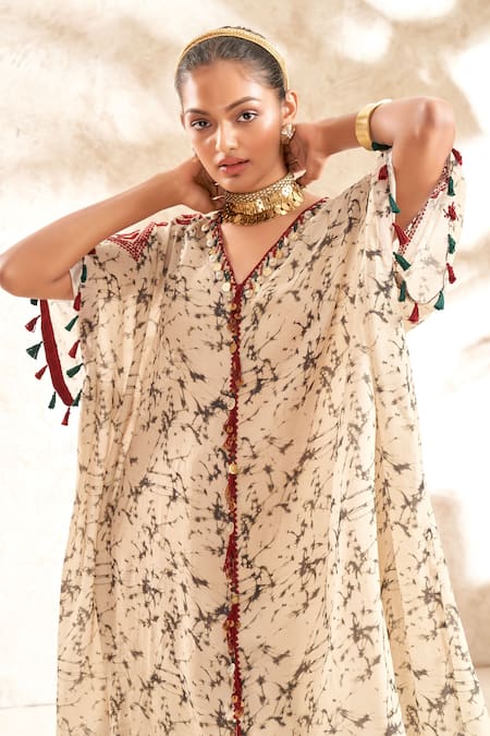 Aditi Somani Beige Georgette Tassels, Embroidery V-neck V Kaftan Online at Aza Fashions Aditi Somani_Beige Georgette Tassels, Embroidery V-neck V Kaftan _Online_at_Aza_Fashions