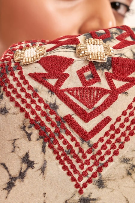 Buy Aditi Somani Beige Georgette Tassels, Embroidery V-neck V Kaftan Online at Aza Fashions Buy_Aditi Somani_Beige Georgette Tassels, Embroidery V-neck V Kaftan _Online_at_Aza_Fashions